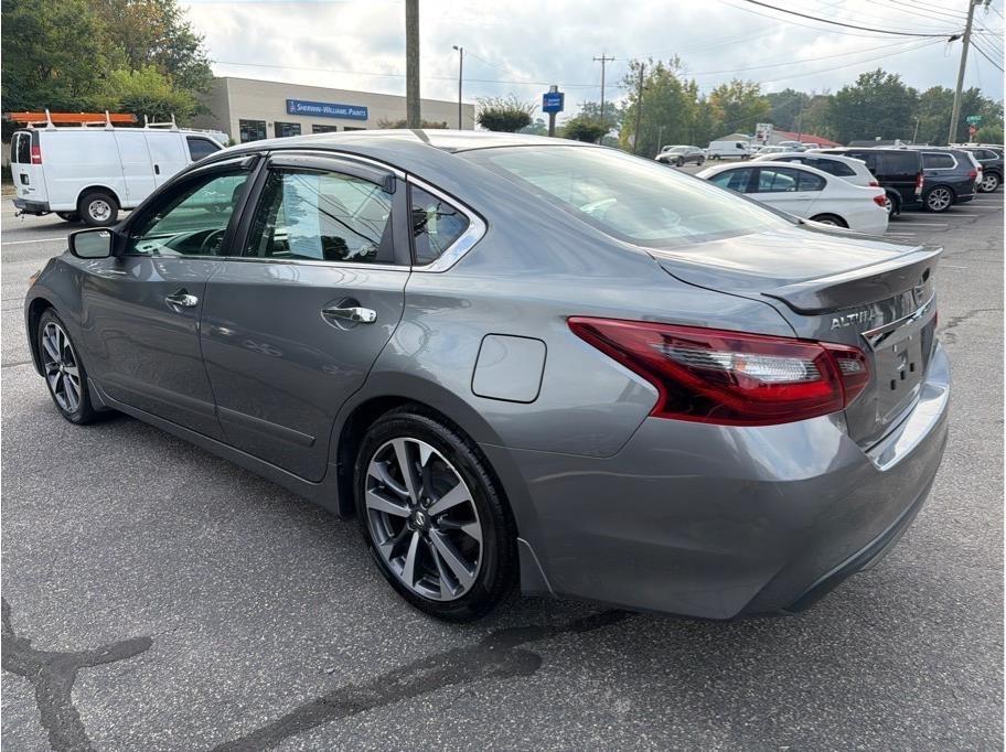 Nissan Altima  2017