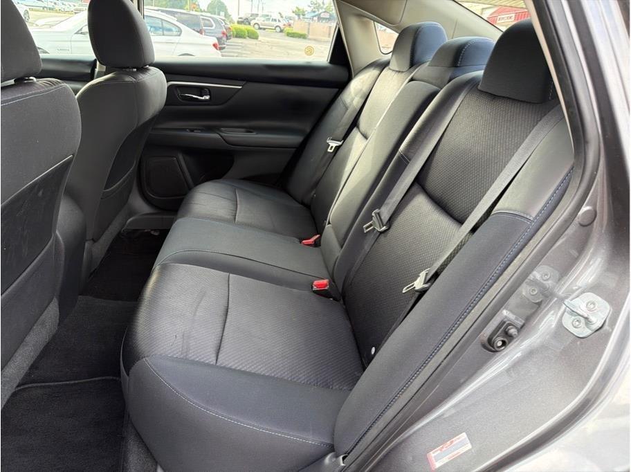 Nissan Altima  2017