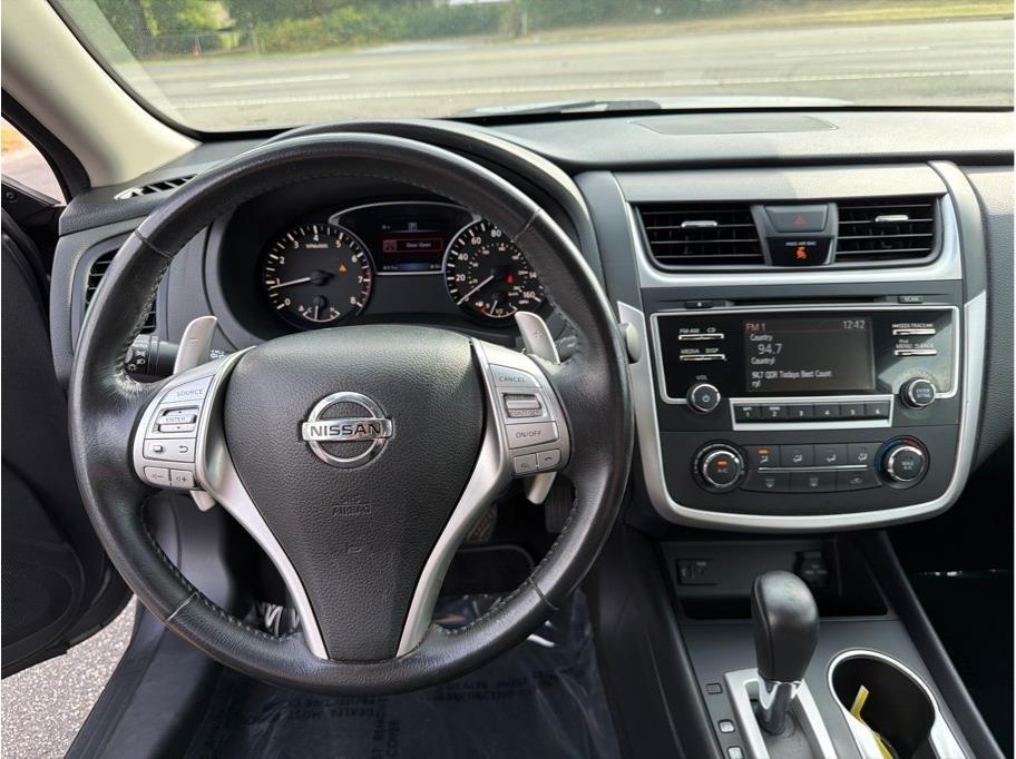 Nissan Altima  2017
