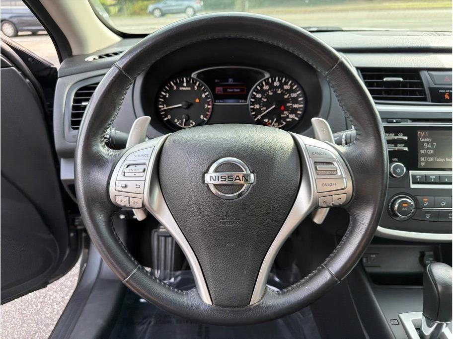 Nissan Altima  2017