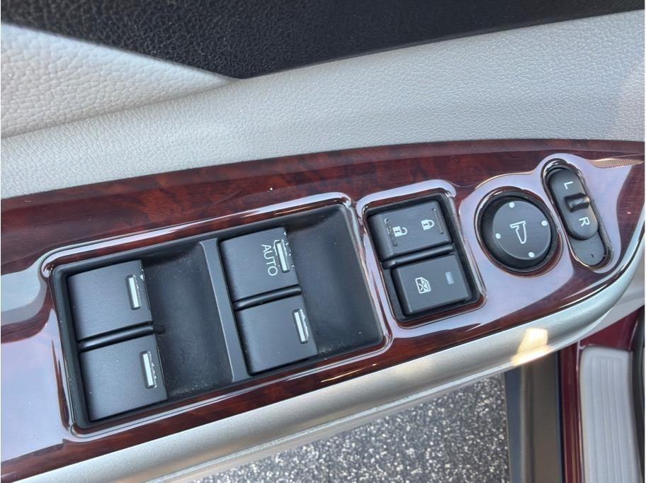 Honda CR-V photo 9