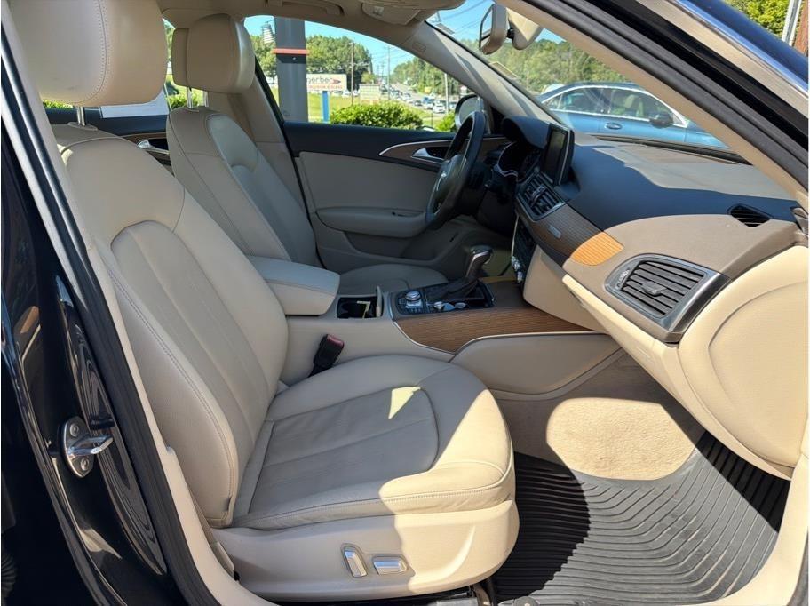 Audi A6 photo 12