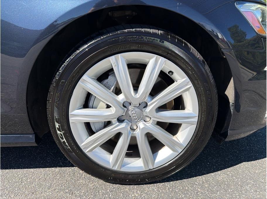 Audi A6 photo 20