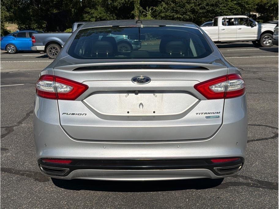 Ford Fusion photo 5