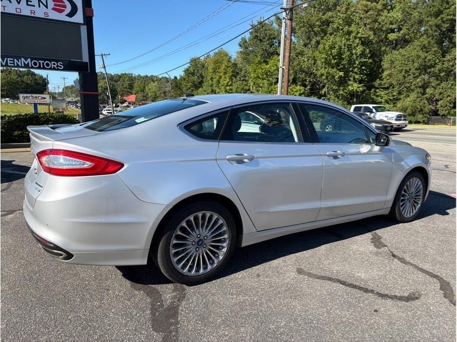 Ford Fusion photo 6