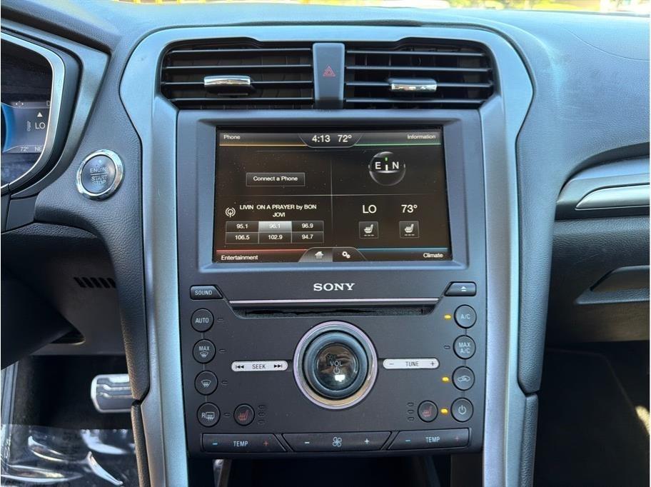Ford Fusion photo 17