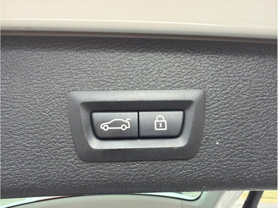 BMW X3 photo 8