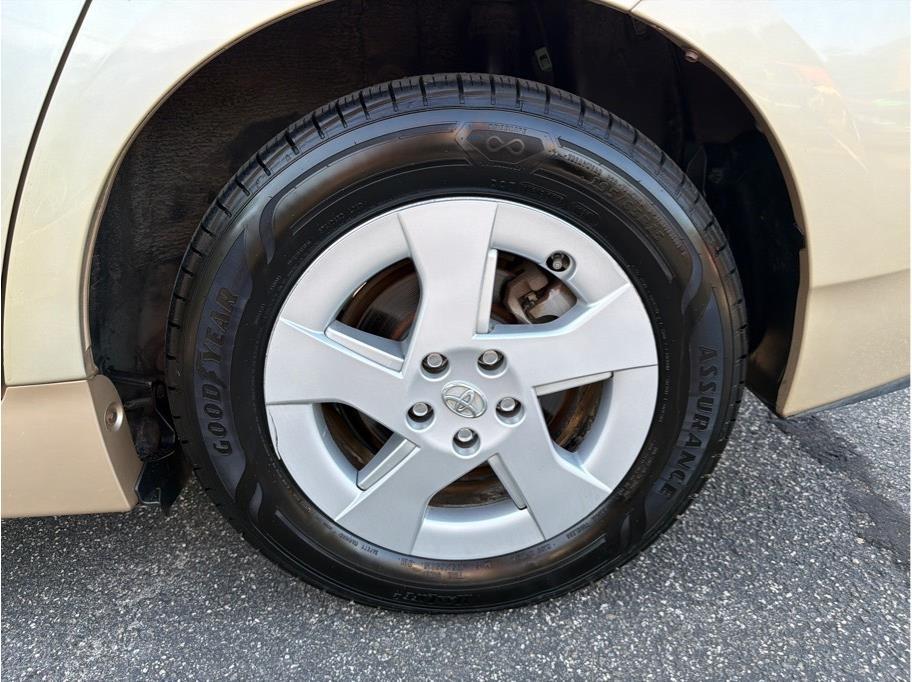Toyota Prius  2010