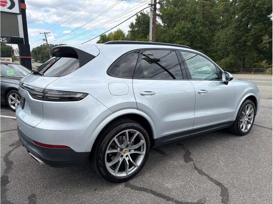 Porsche Cayenne photo 6