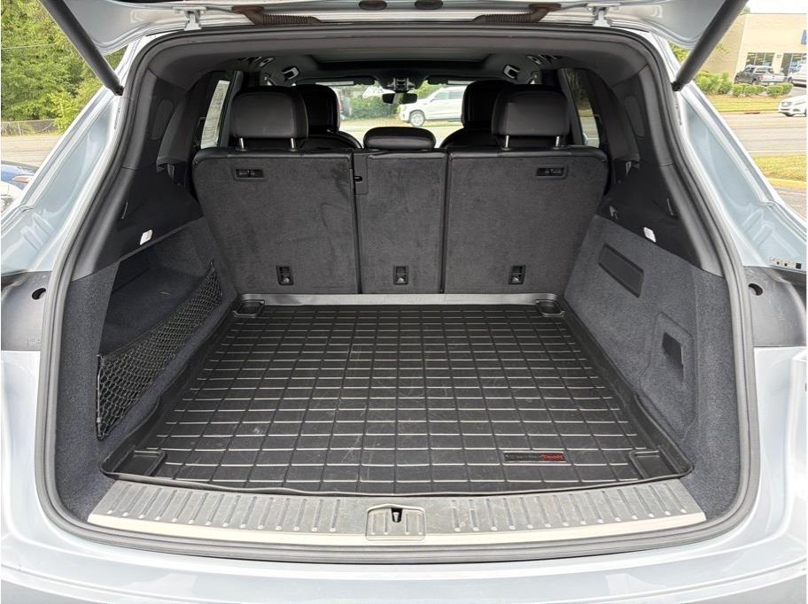 Porsche Cayenne photo 7