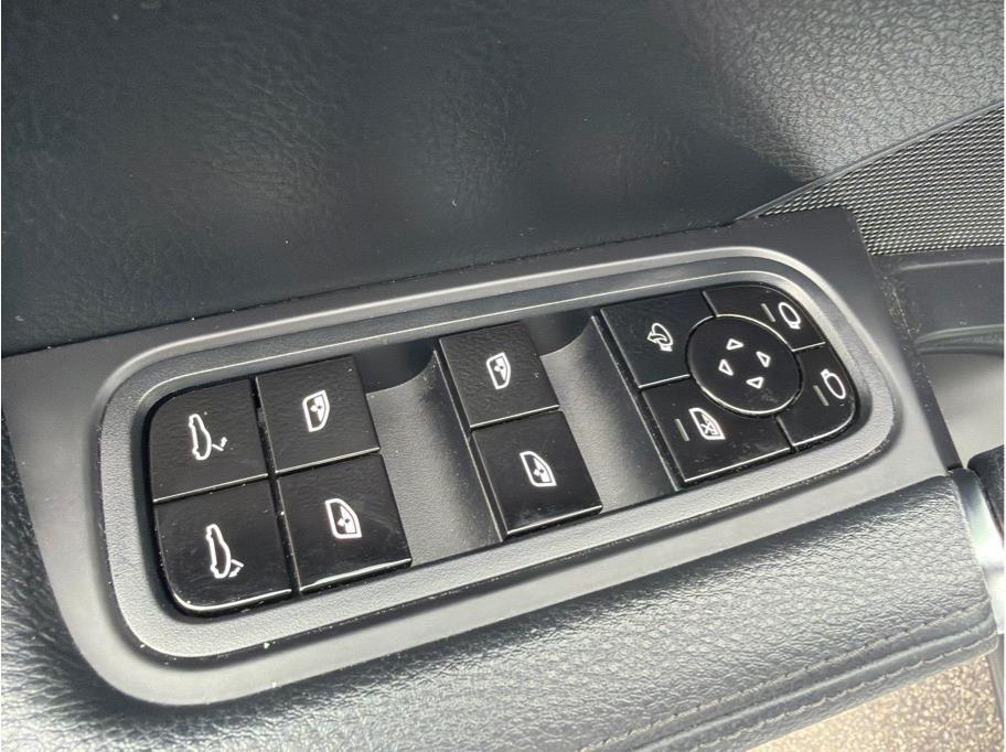 Porsche Cayenne photo 11