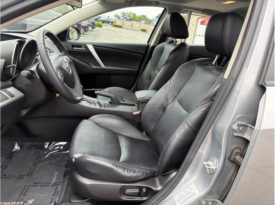 Mazda MAZDA3  2012