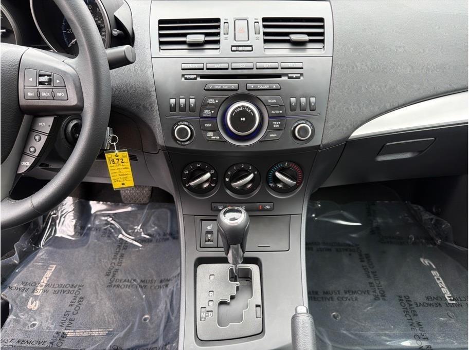 Mazda MAZDA3  2012