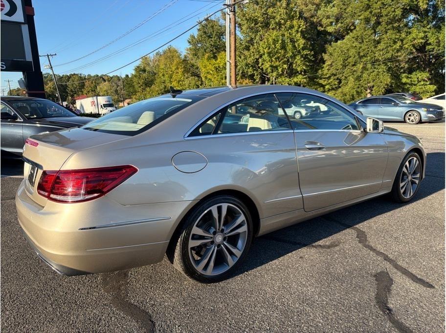 Mercedes-Benz E-Class  2014