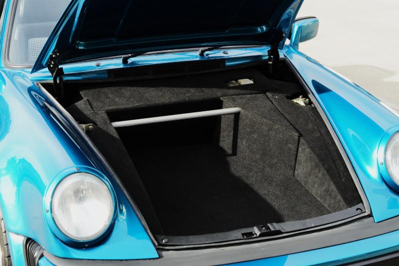 Porsche 911 Carrera 1987