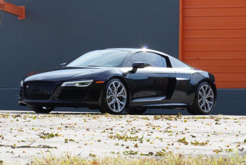 Audi R8 5.2 Coupe quattro S tronic 2014