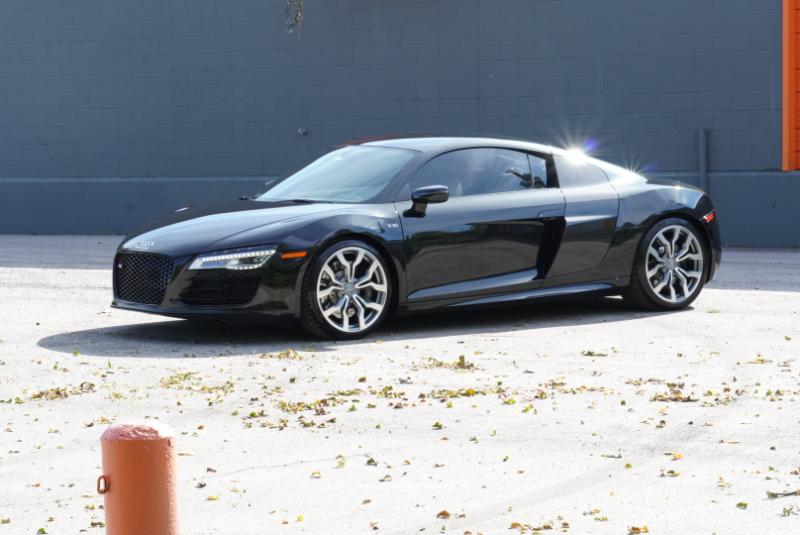 Audi R8 5.2 Coupe quattro S tronic 2014