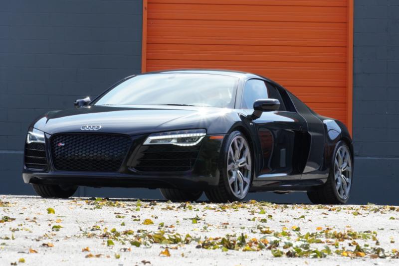 Audi R8 5.2 Coupe quattro S tronic 2014