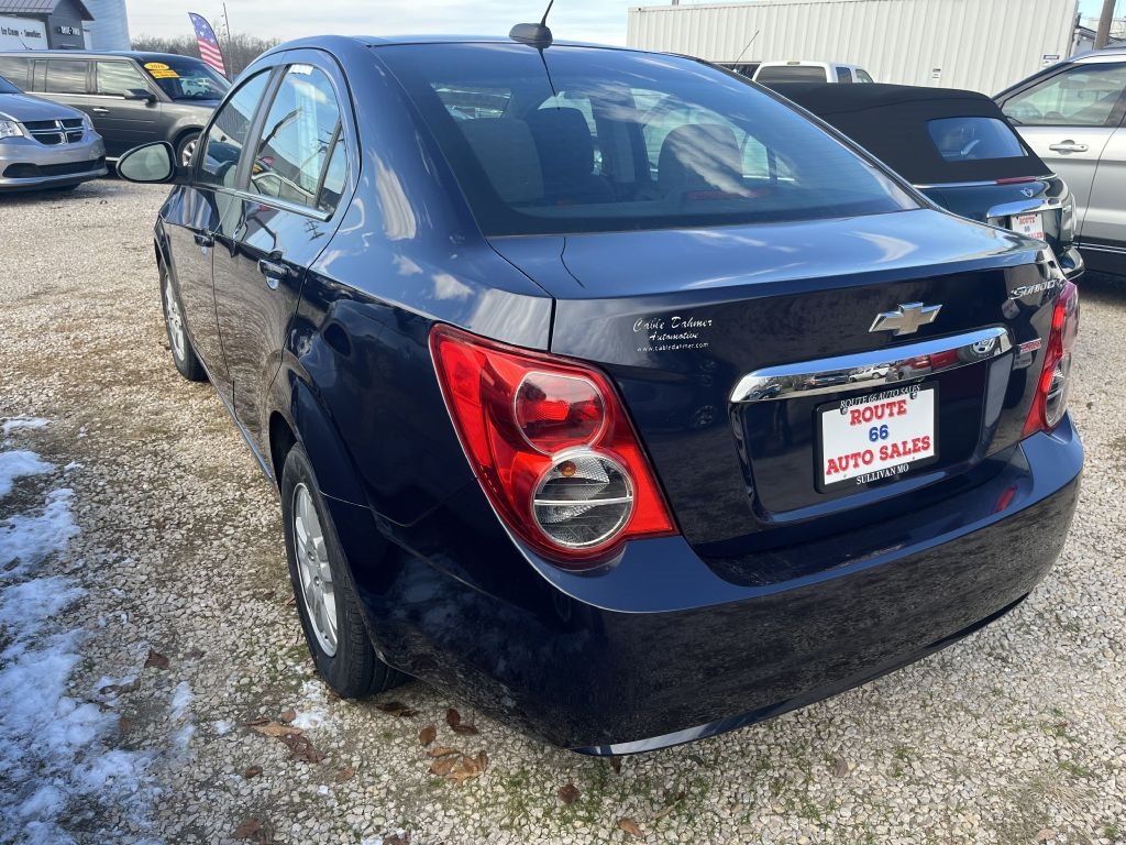Chevrolet Sonic  2015
