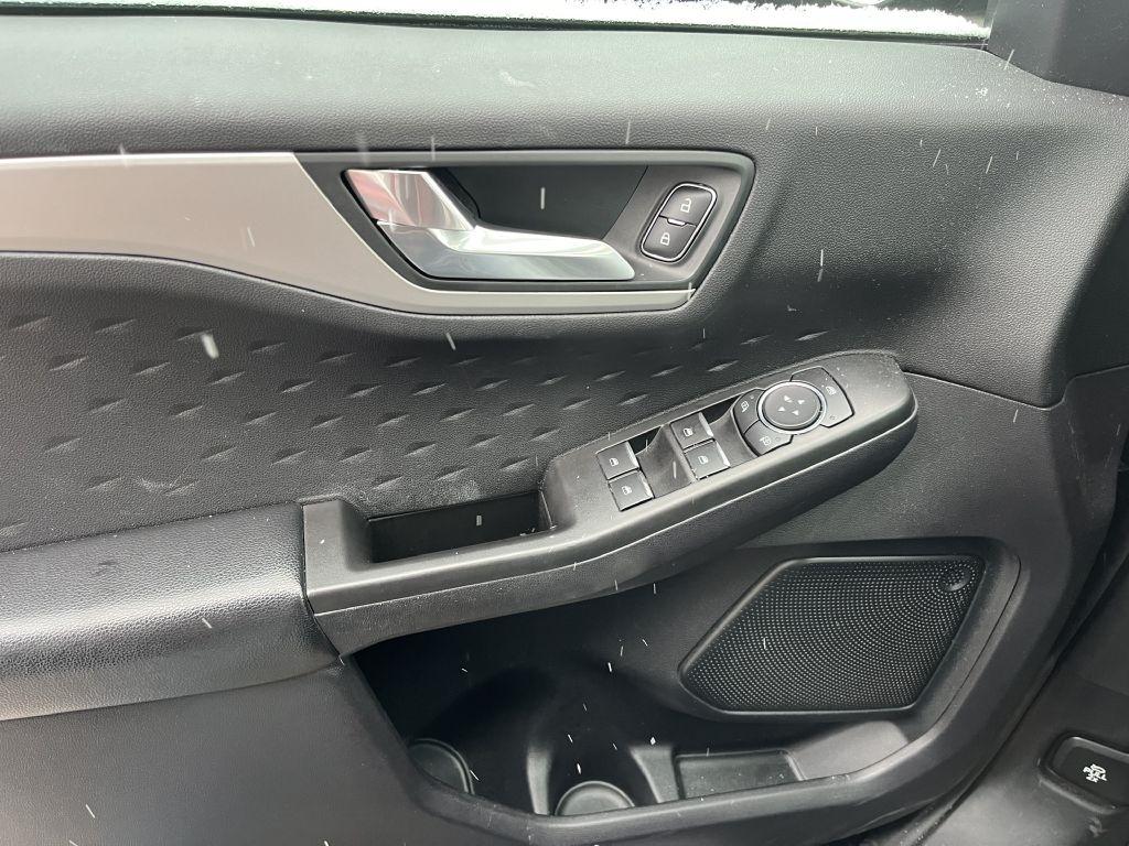 Ford Escape Hybrid  2020