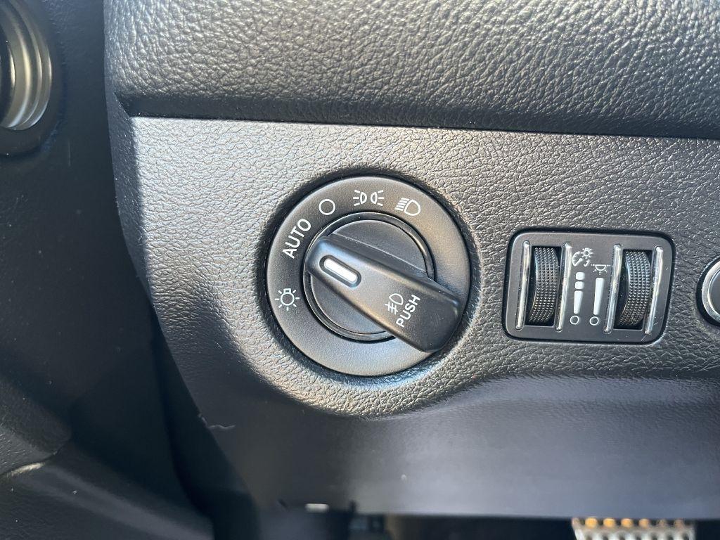 Dodge Challenger  2016