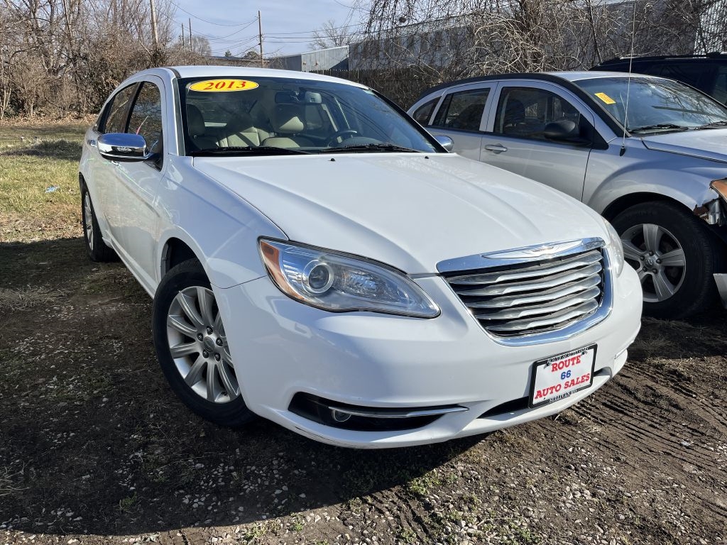 2013 Chrysler 200 