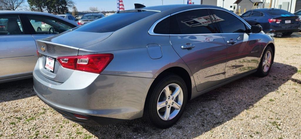 Chevrolet Malibu  2024