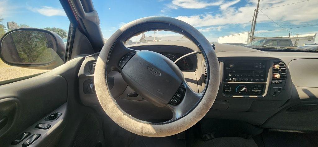 Ford F-150  2001