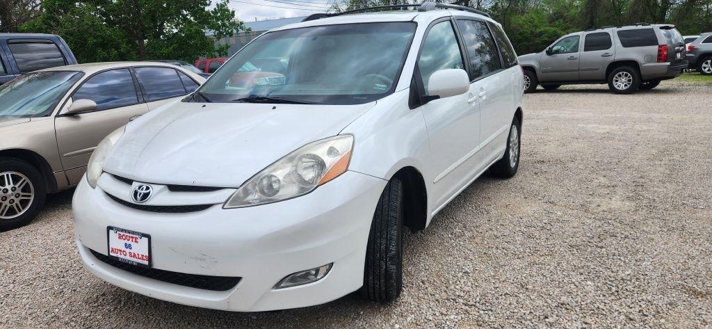Toyota Sienna  2008