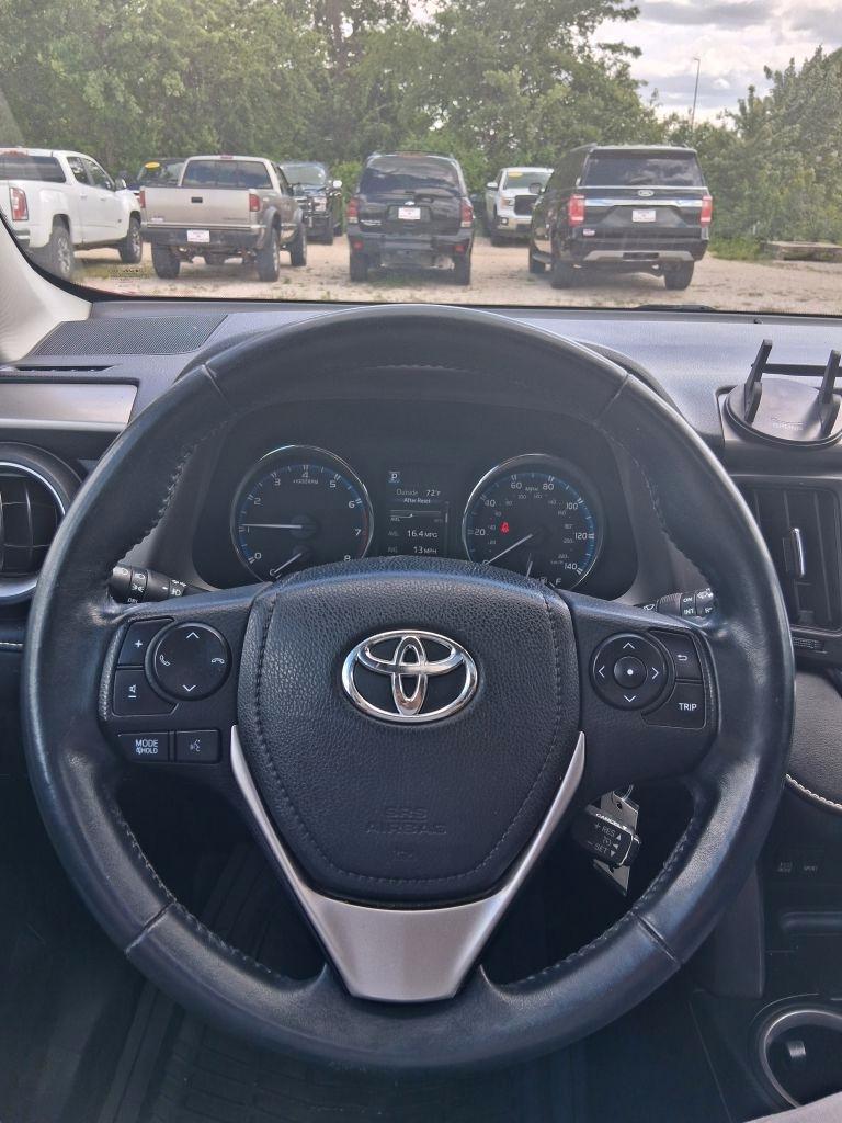 Toyota RAV4  2016