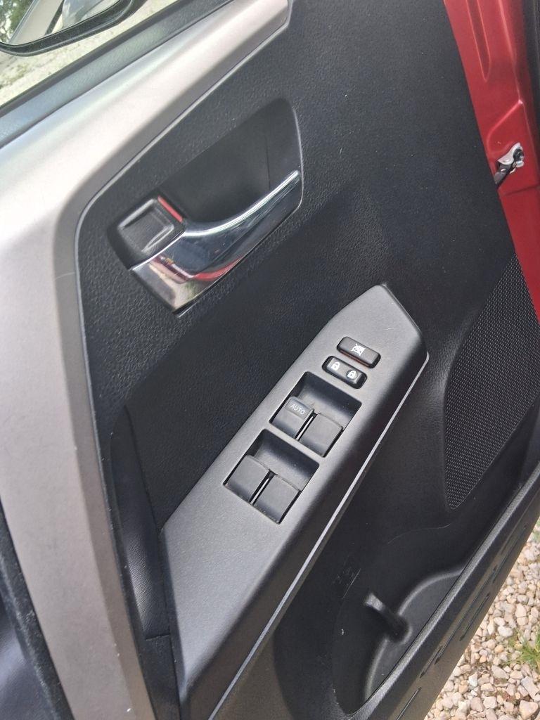 Toyota RAV4  2016