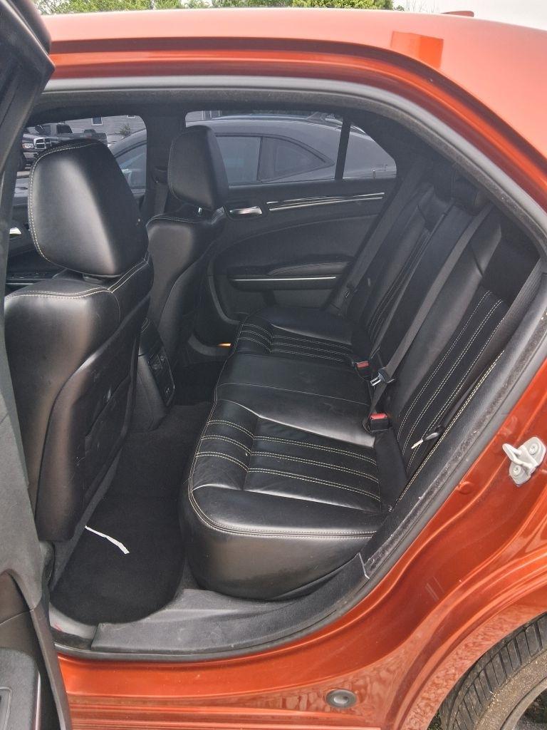 Chrysler 300  2021