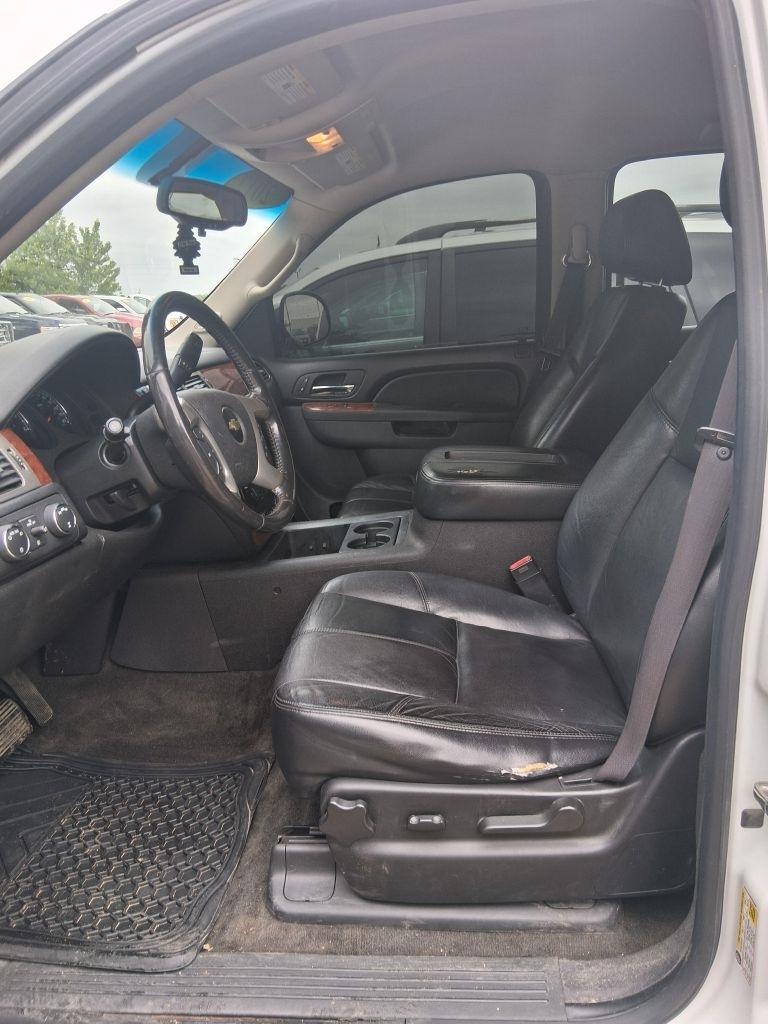 Chevrolet Tahoe  2012