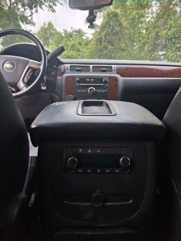 Chevrolet Tahoe  2012