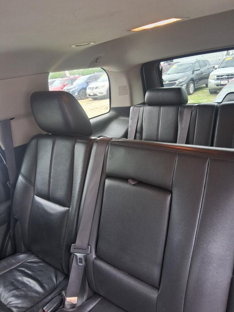 Chevrolet Tahoe  2012