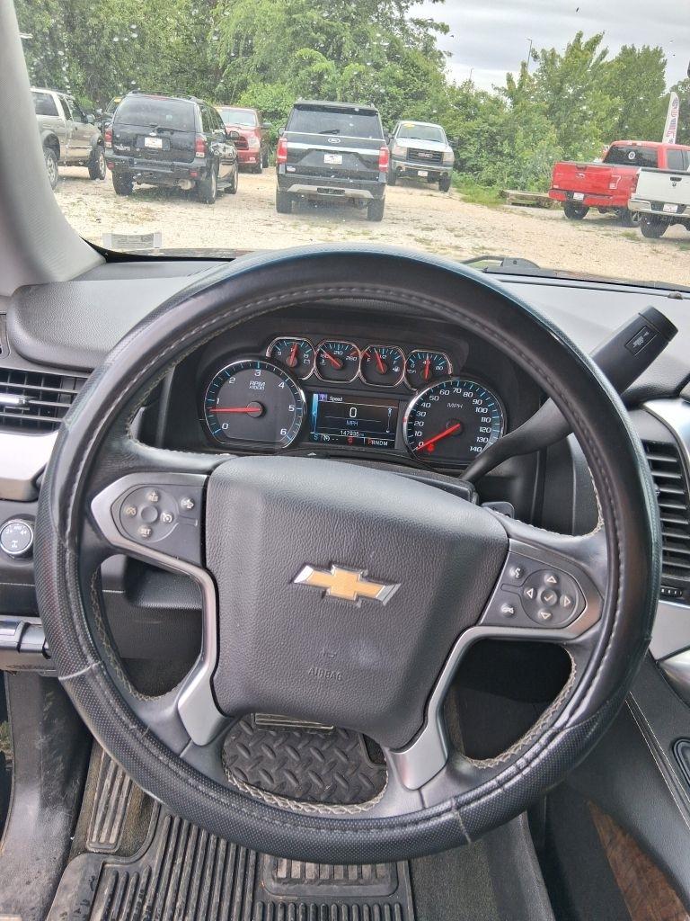 Chevrolet Suburban  2016