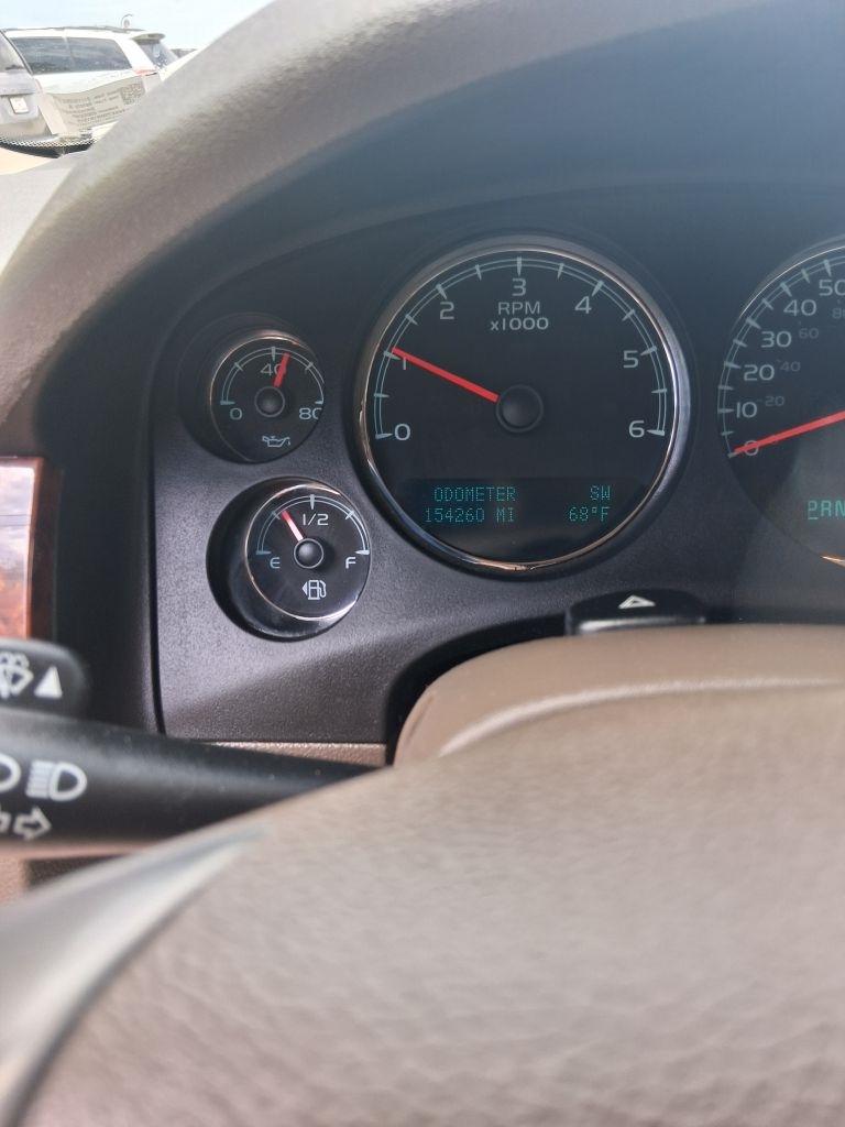 Chevrolet Suburban  2013