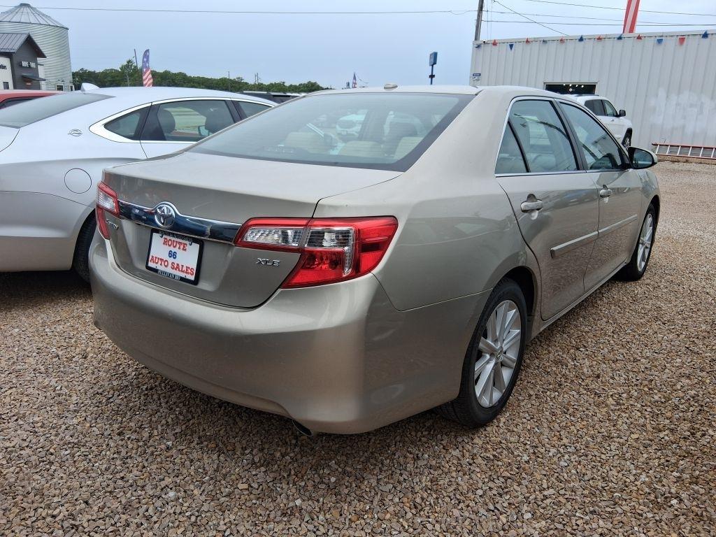 Toyota Camry  2014