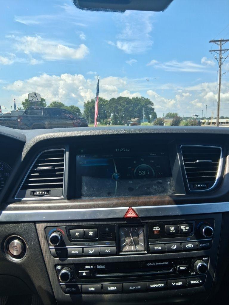 Genesis G80  2017
