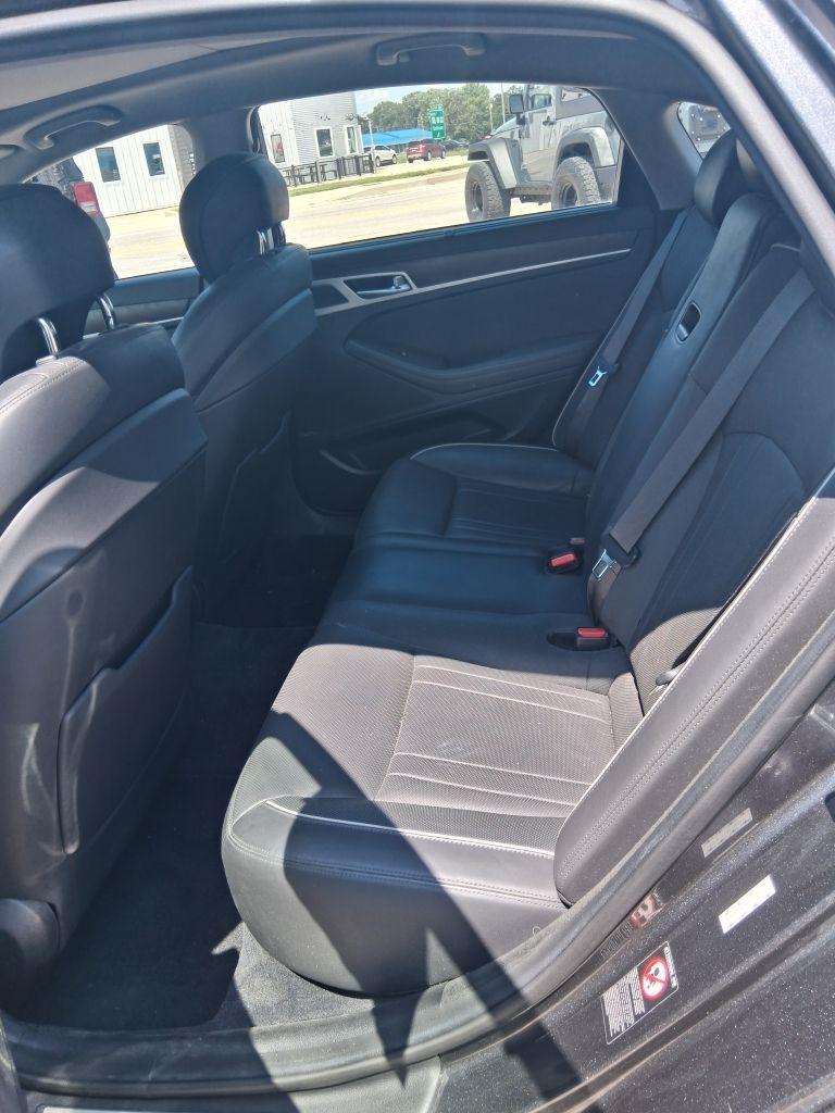 Genesis G80  2017
