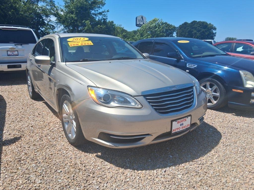 2013 Chrysler 200 TOURING