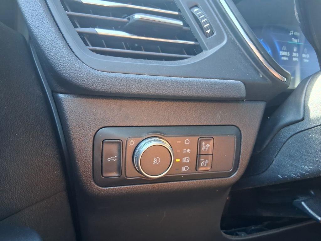 Ford Escape  2021