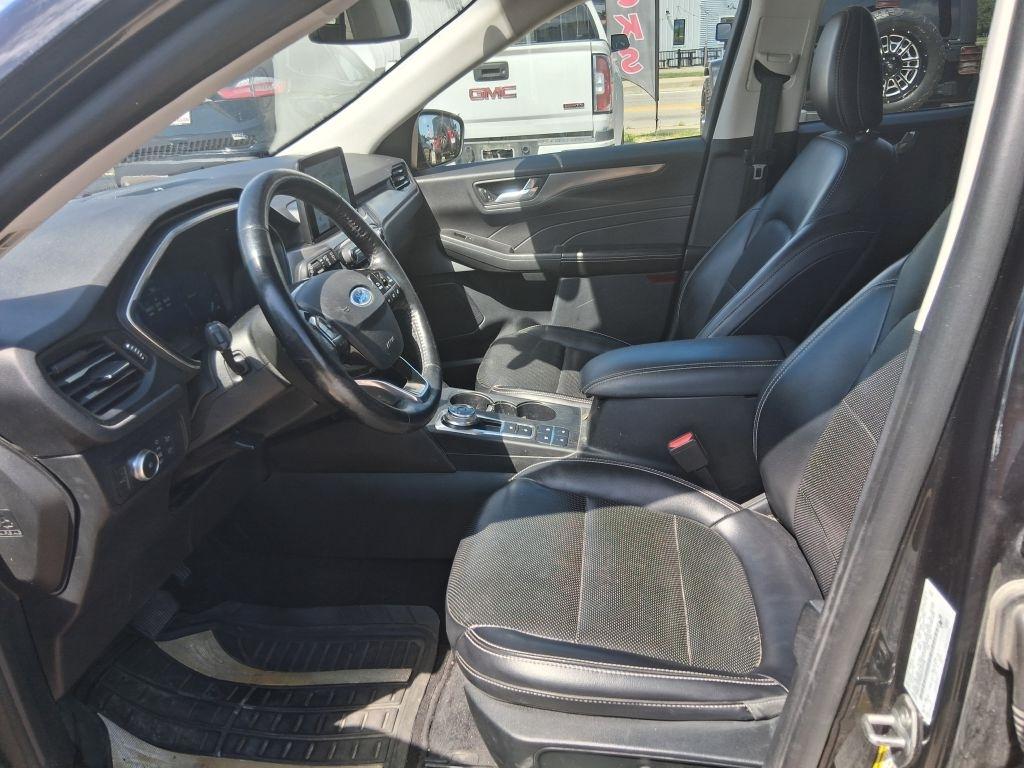 Ford Escape  2021