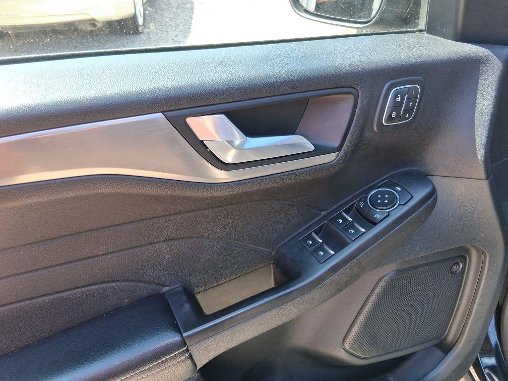 Ford Escape  2021