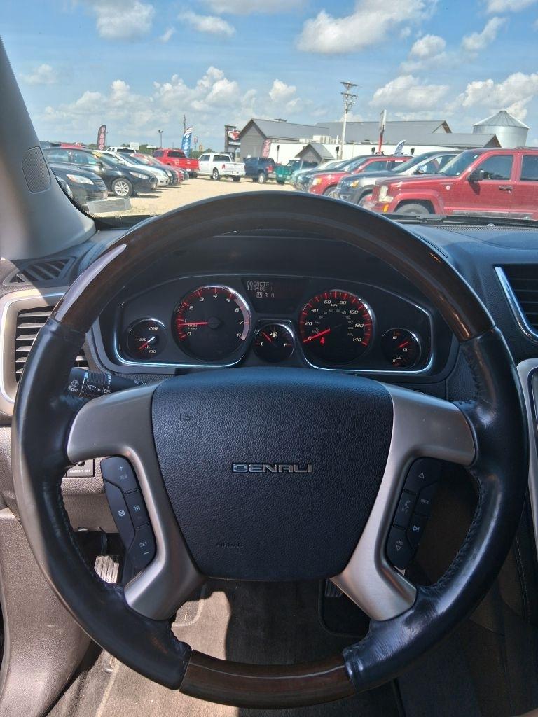 GMC Acadia  2013