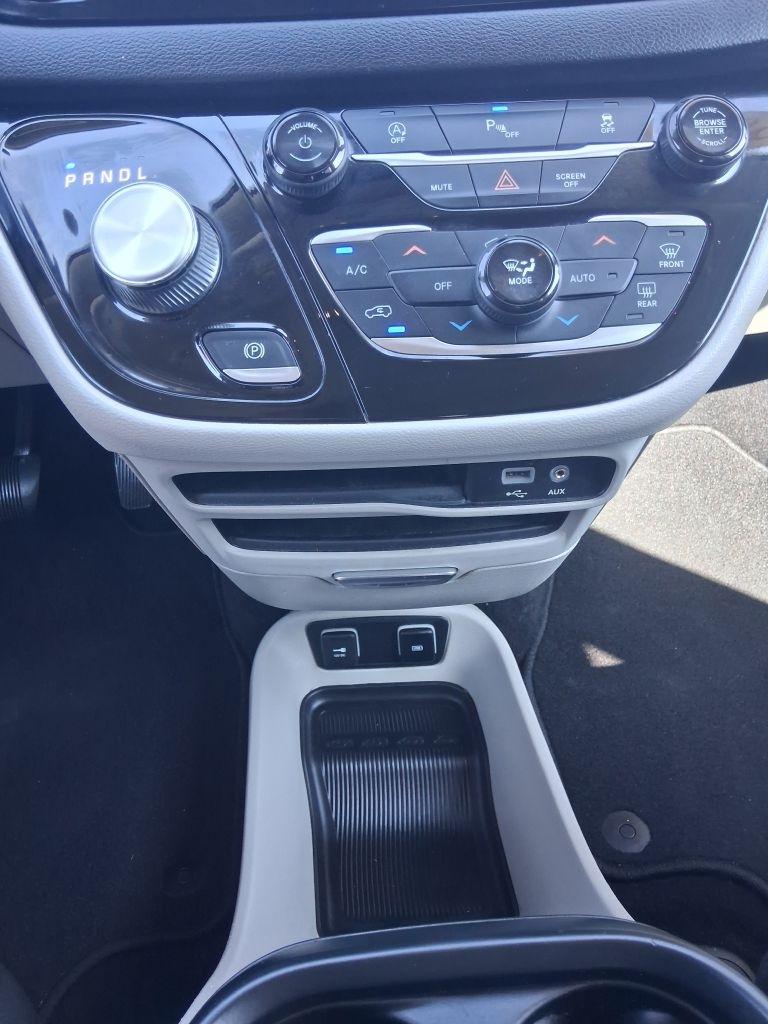 Chrysler Pacifica Touring L 2020