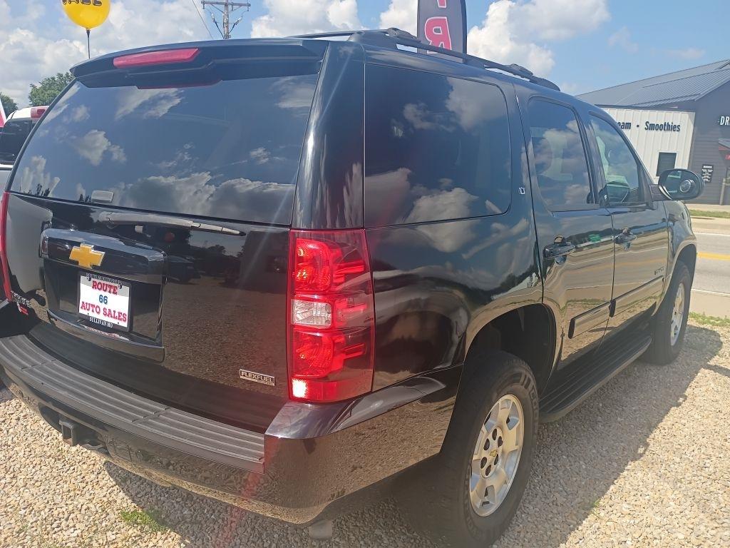 Chevrolet Tahoe  2012