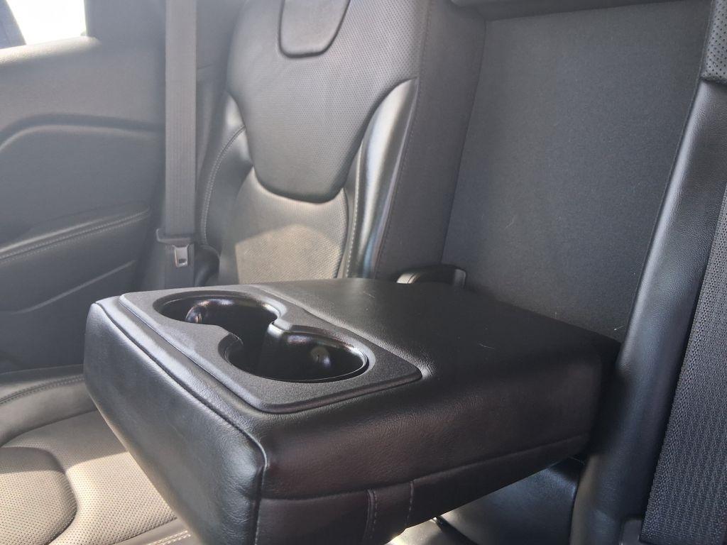Jeep Cherokee  2019