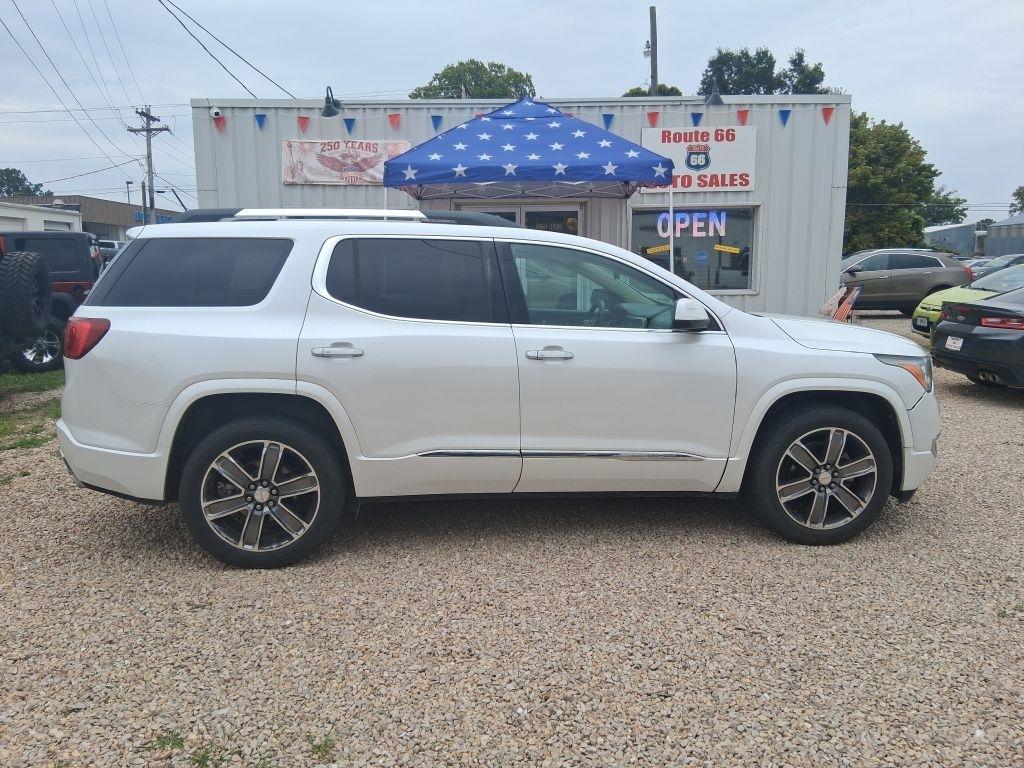 GMC Acadia  2017