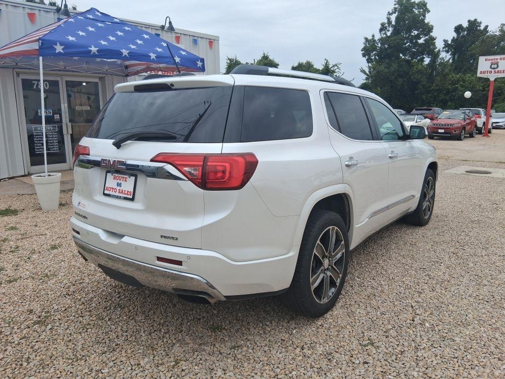 GMC Acadia  2017